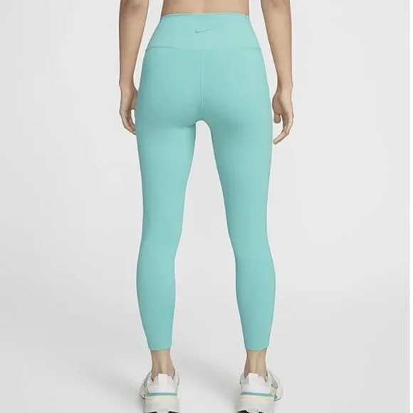 Nike One Women's High-Waisted 7/8 Leggings with Pockets - Picture 2 of 6